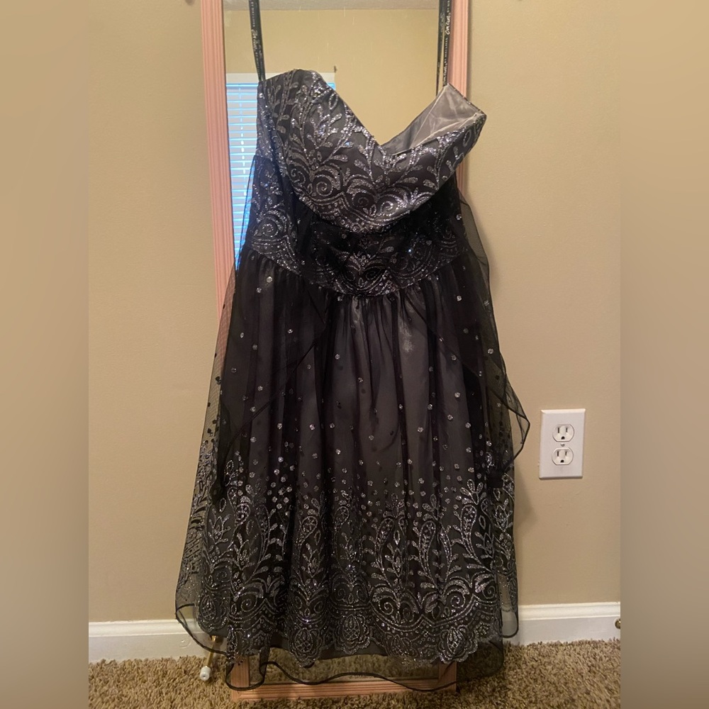 Black strapless homecoming dress